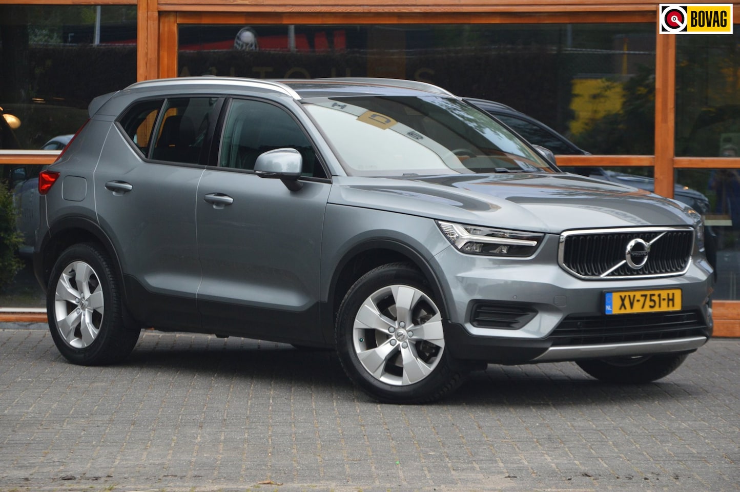 Volvo XC40 - 2.0 T4 | Camera | Trekhaak 1800KG | Cruise Control | Automaat | Volvo On Call | - AutoWereld.nl