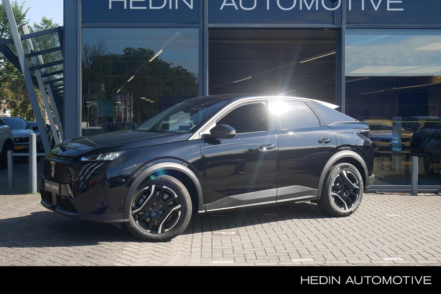 Peugeot e-3008 - Allure Avantage 73KWh | 360 Camera | Keyless Entry/Start | Stoel/stuur verwarming | Dodeho - AutoWereld.nl