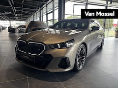BMW i5 Touring - M60 xDrive 84 kWh | M-SPORT PRO | DRIVING ASSIST PROF | PARK ASSIST PROF | PANORAMADAK | S