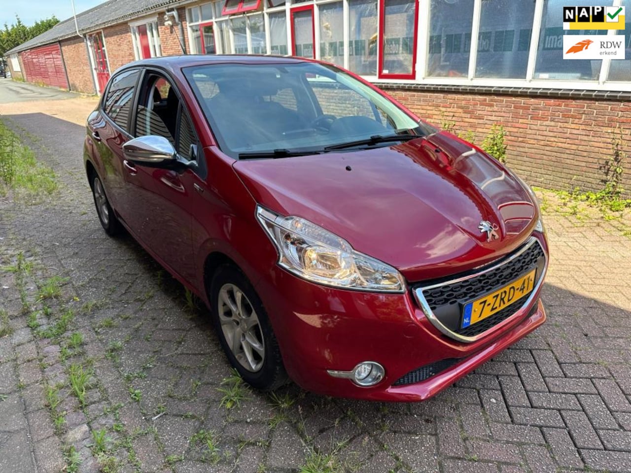 Peugeot 208 - 1.2 PureTech Style NAVI KLIMAAT APK NAP DEALER OH - AutoWereld.nl