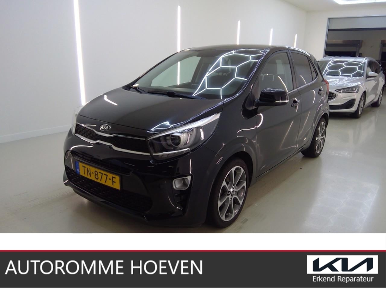 Kia Picanto - 1.0 MPi Design Edition Luxe Navy Pack Org. Ned. - AutoWereld.nl