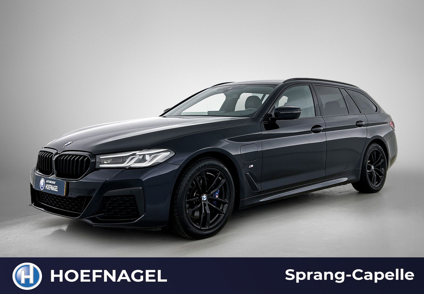 BMW 5-serie Touring - 530e M Sport High Executive | Tanzanite Blue | Camera | Stoelverw. | Cruise Control | - AutoWereld.nl