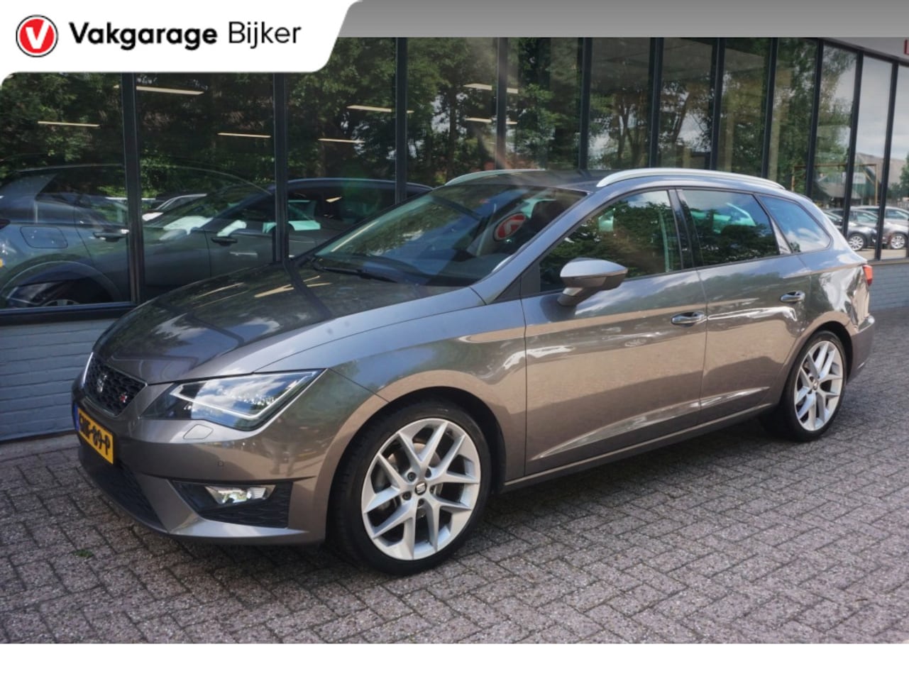 SEAT Leon ST - 1.4 EcoTSI FR Connect - AutoWereld.nl