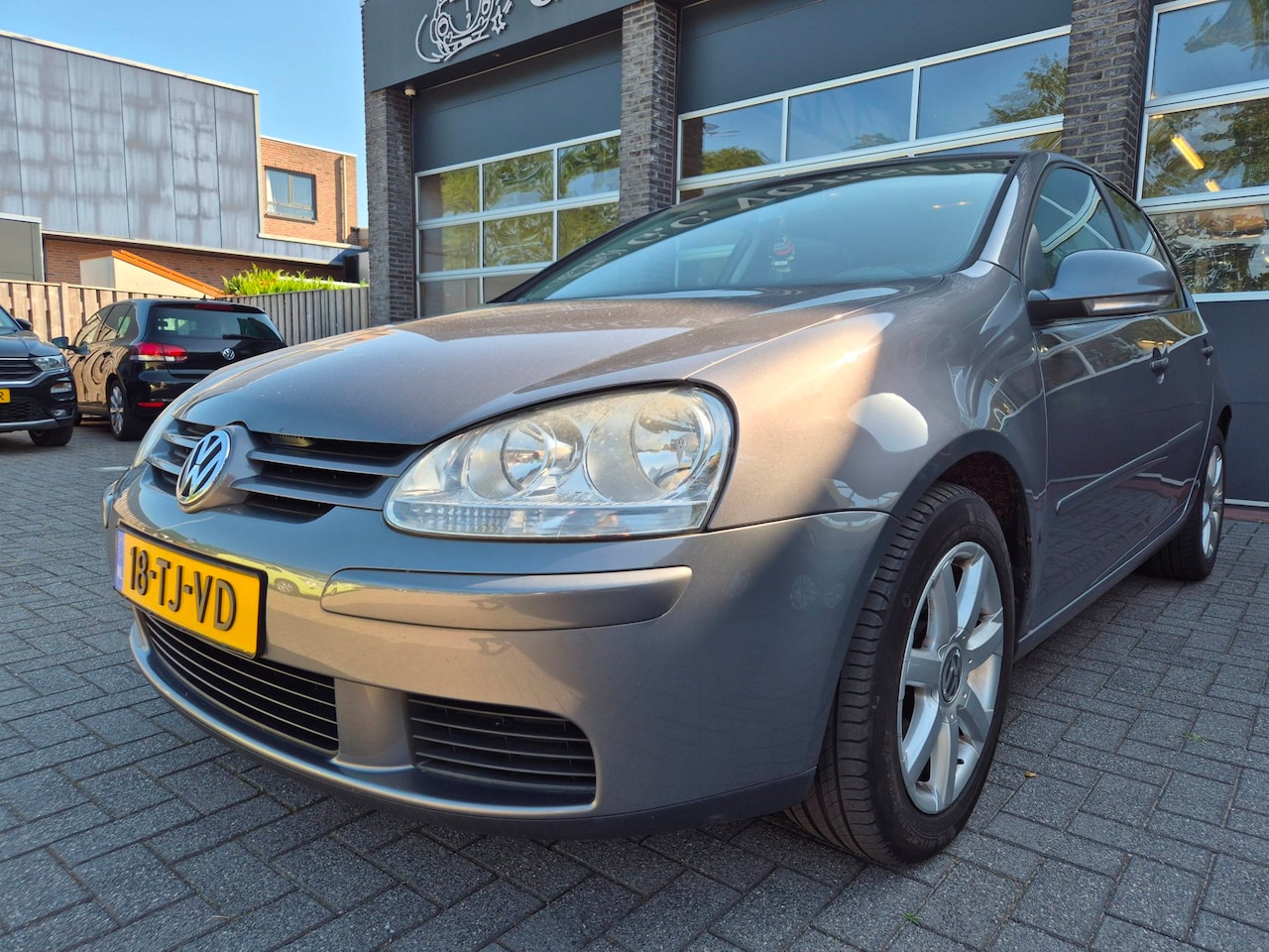 Volkswagen Golf - 1.6 FSI Optive 1.6 FSI Optive - AutoWereld.nl