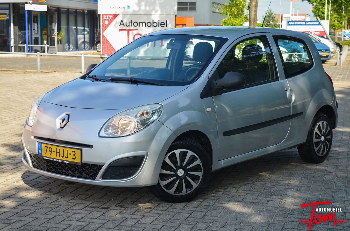 Renault Twingo - 1.2 Authentique | ELEK. RAMEN | AIRCO - AutoWereld.nl
