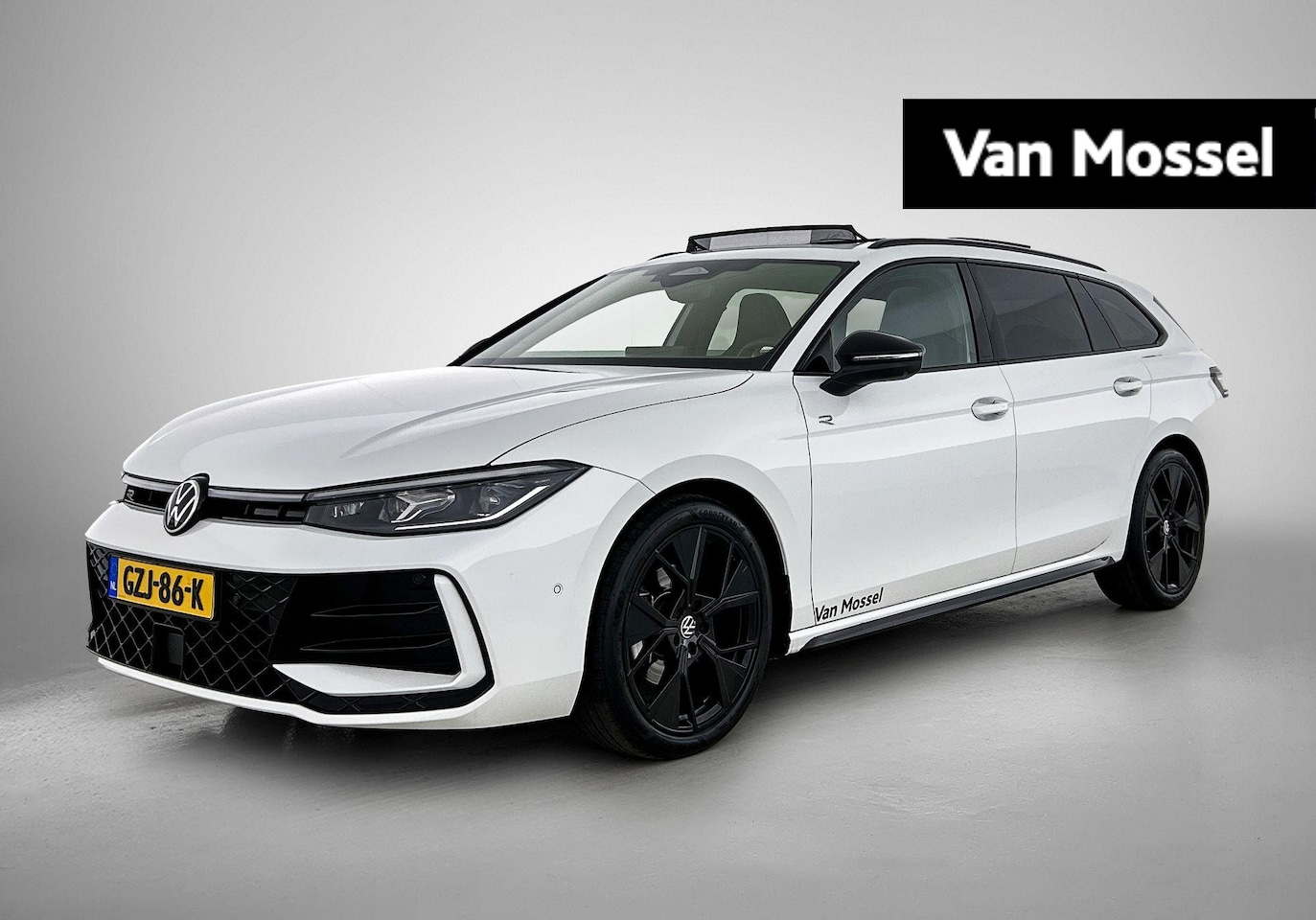 Volkswagen Passat Variant - 1.5 eTSI Business | Demo | Panoramisch schuif/kanteldak | Harmon Kardon geluidssysteem | B - AutoWereld.nl