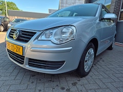 Volkswagen Polo - 1.4-16V Optive