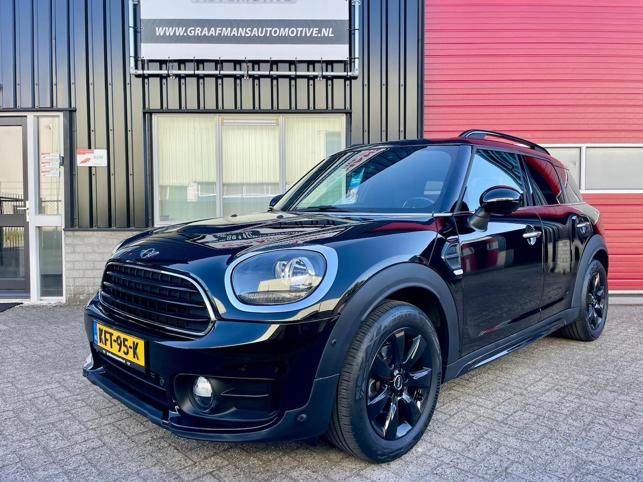 MINI Countryman - 1.5 One Chili Mini Countryman F60 bj 2018, 68.000km Navigatie en 1 JAAR GARANTIE - AutoWereld.nl