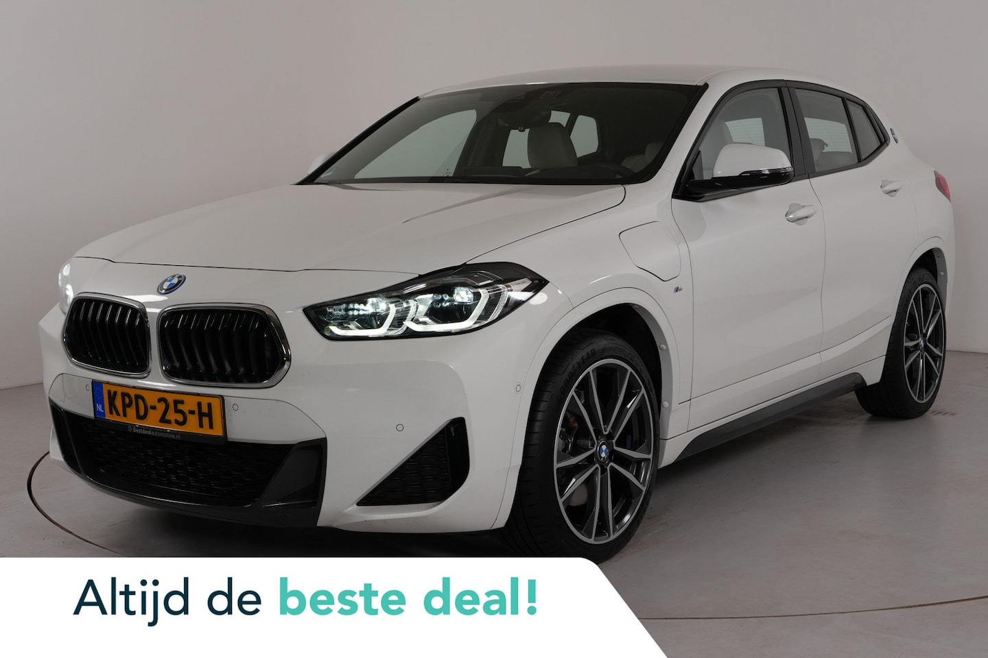 BMW X2 - xDrive25e High Executive | Cruise adaptief | Camera | Stl. verw. | M-Sport | - AutoWereld.nl