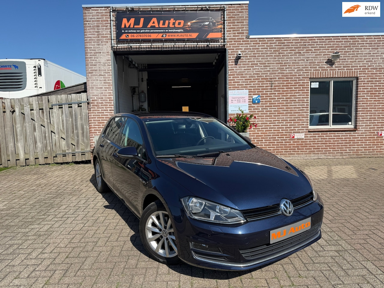 Volkswagen Golf - 1.2 TSI lounge airco navigatie cruise control - AutoWereld.nl