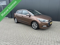 Hyundai i20 - 1.2 HP i-Motion Premium Panorama dak