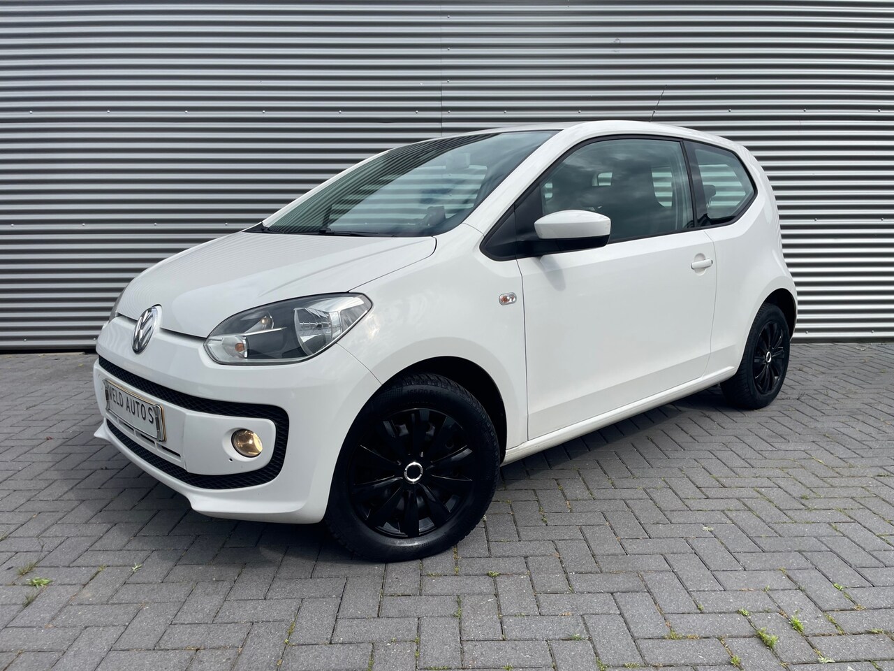 Volkswagen Up! - 1.0 high up! cruise / navi / airco / elek pakket - AutoWereld.nl