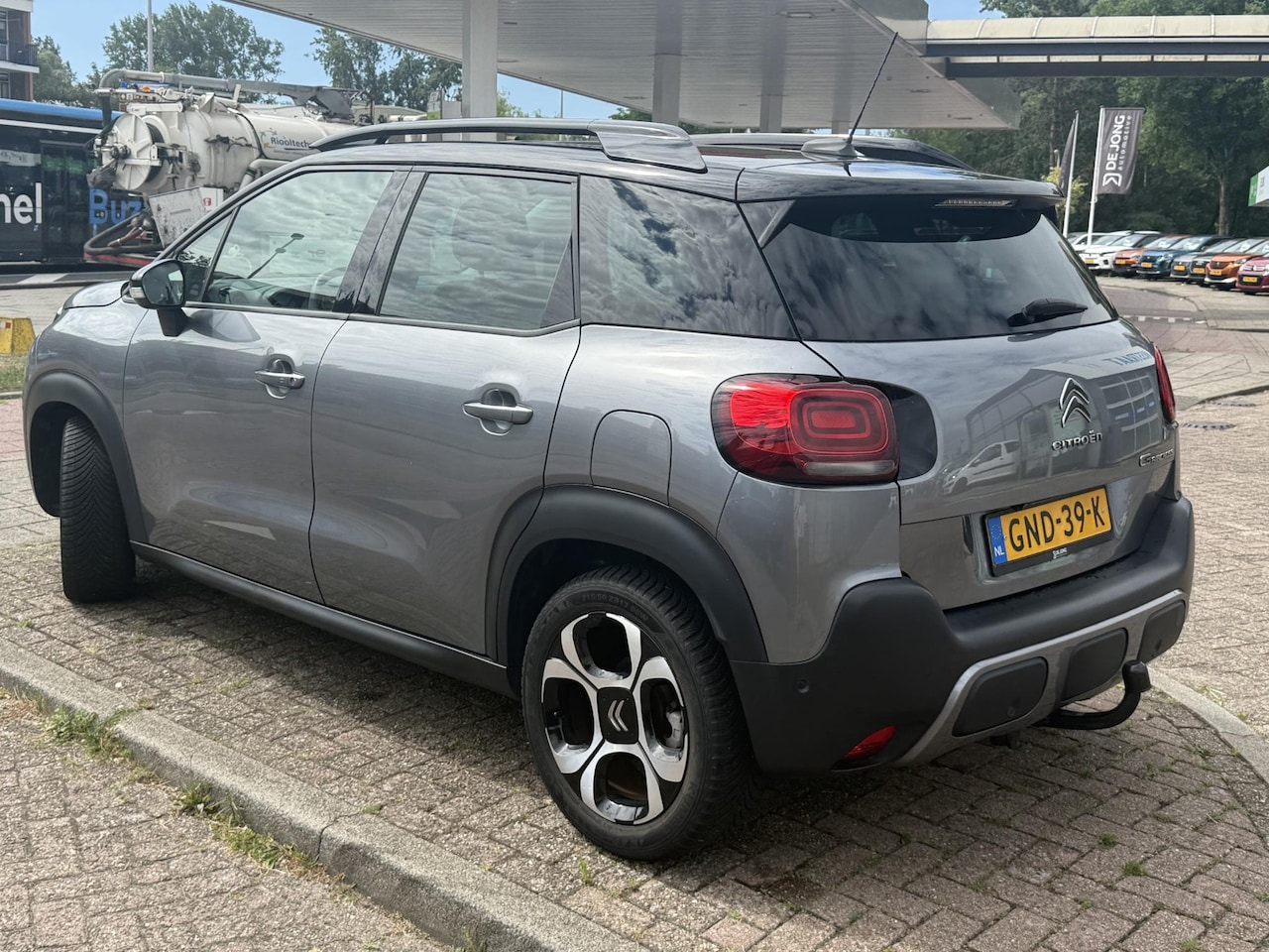 Citroën C3 Aircross - 1.2 PureTech S&S Shine ALL-INRIJKLAARPRIJS/Open dak/Camera/Sensoren rondom/keyless/Duo-Ton - AutoWereld.nl