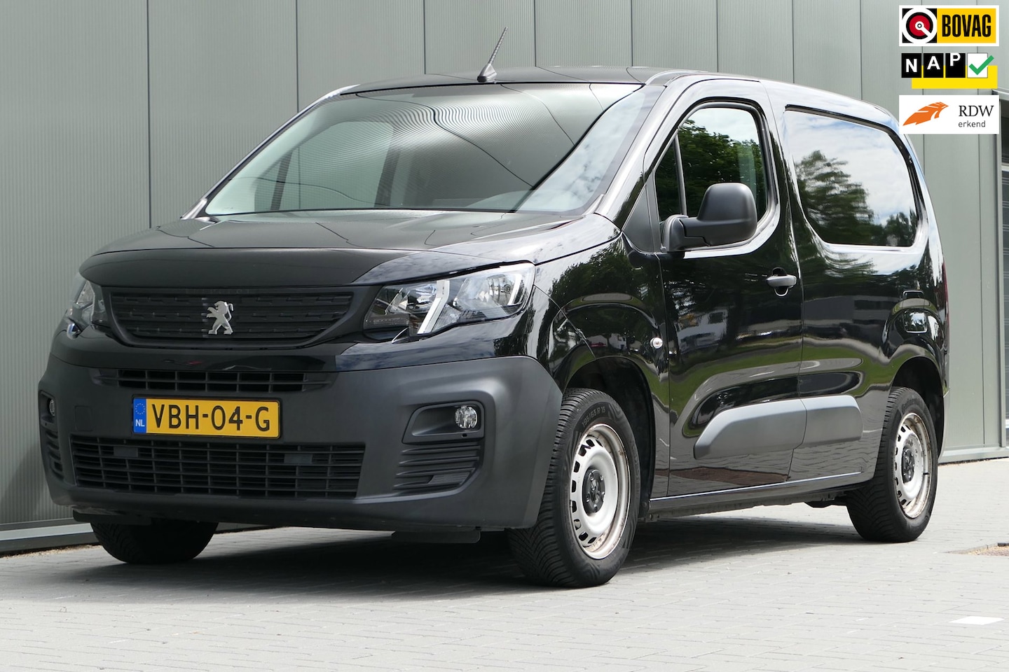 Peugeot Partner - 1.5 BlueHDI Premium NAP Cruise Navi - AutoWereld.nl