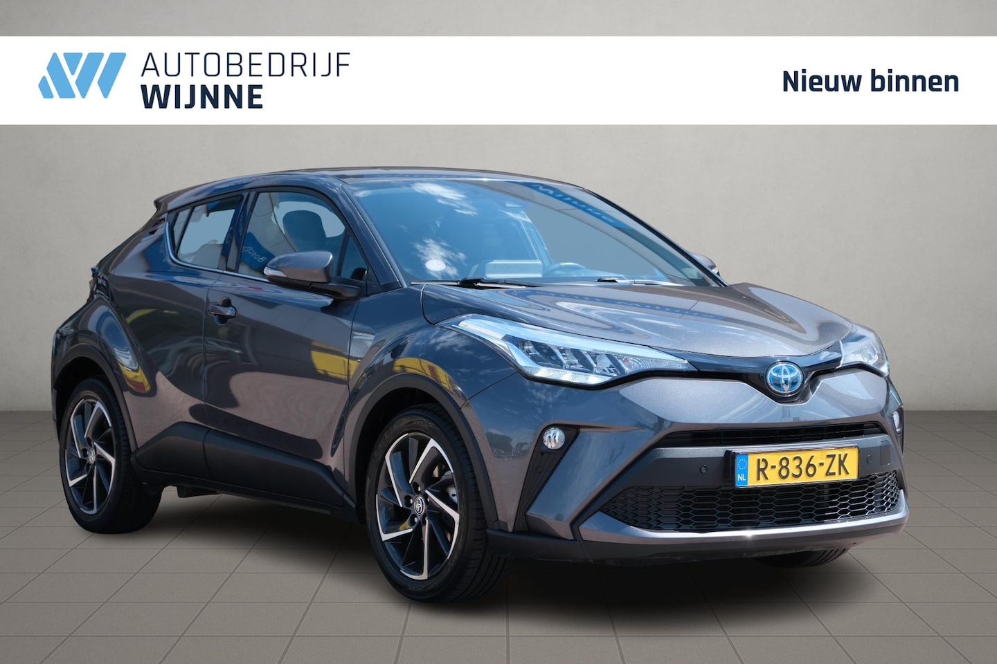 Toyota C-HR - 1.8 Hybrid 122pk Dynamic | Navi | Trekhaak | Climate | Camera | 18" velgen - AutoWereld.nl