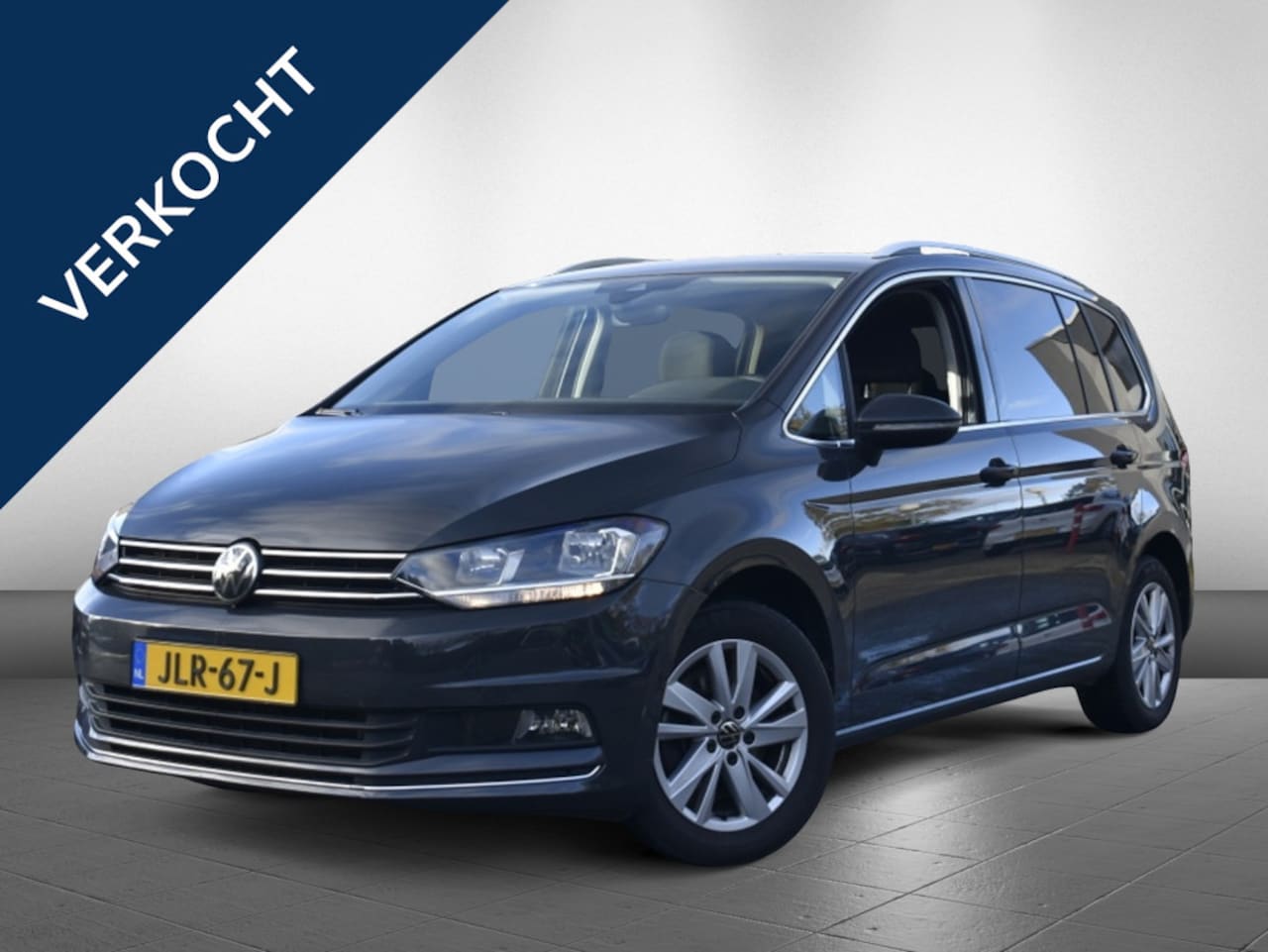 Volkswagen Touran - 1.5 DSG Highline BMT | 7 Persoons | PDC | Carplay | Adaptive | camera - AutoWereld.nl