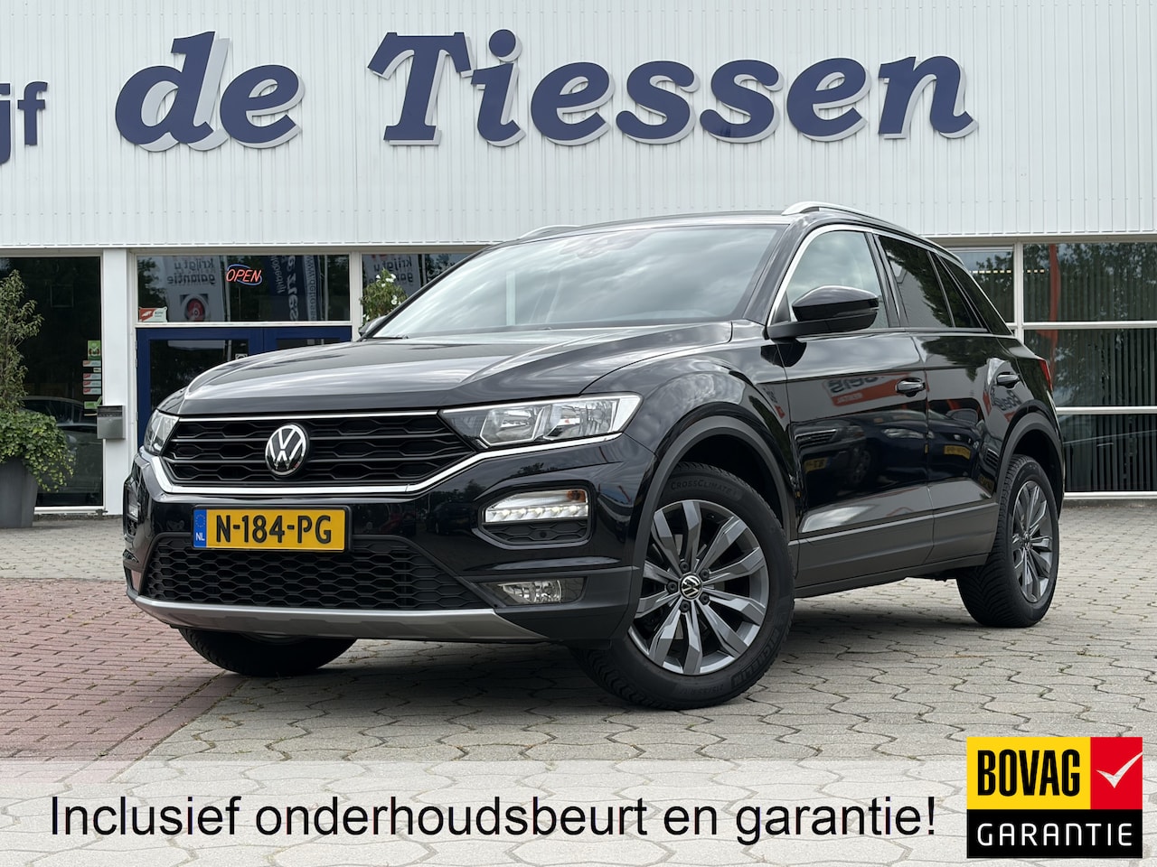 Volkswagen T-Roc - 1.0 TSI Style Business Rijklaar met beurt & garantie! - AutoWereld.nl