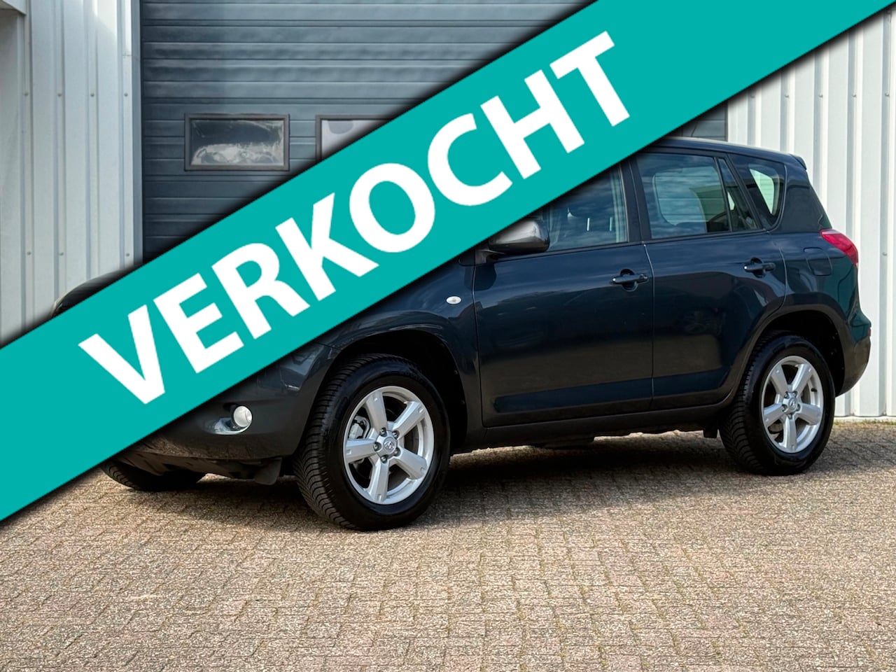 Toyota RAV4 - 2.0 VVTi Linea Sol AUTOMAAT / CRUISE / CLIMA - AutoWereld.nl