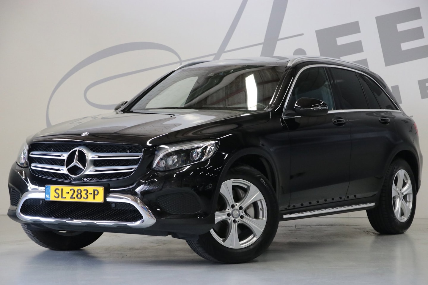 Mercedes-Benz GLC-klasse - 250 4MATIC Achteruitrij camera/ Panorama dak - AutoWereld.nl