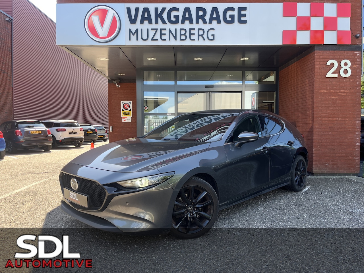 Mazda 3 - 2.0 e-SkyActiv-X M Hybrid 180 Luxury // HEAD-UP DISPLAY // DODEHOEK // BOSE // ELEK.STOEL+ - AutoWereld.nl