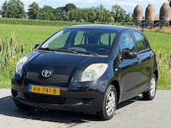 Toyota Yaris - 1.0 VVTi + | Nap | Elekramen