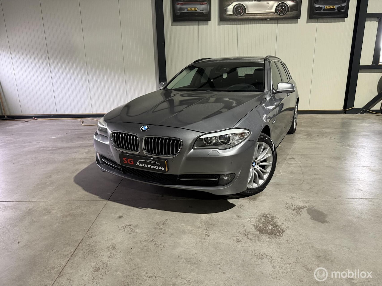 BMW 5-serie Touring - 520i Executive nieuwe ketting - AutoWereld.nl