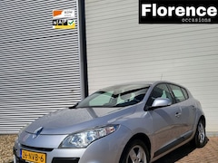 Renault Mégane - 1.6 Dynamique Nwe APK lage km NAVI NAP