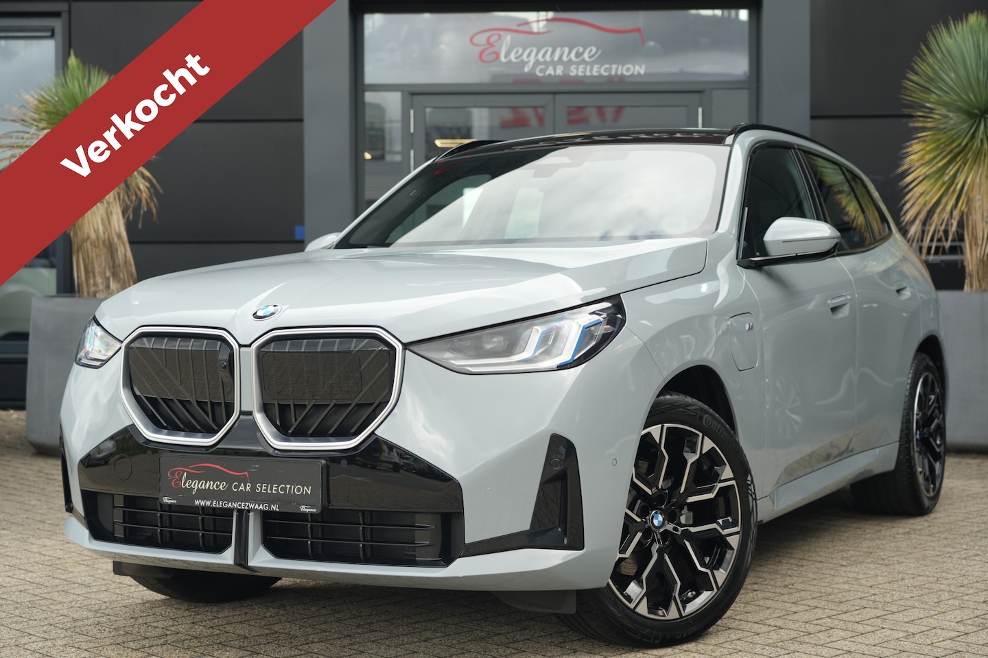 BMW X3 - 30e xDrive M Sport 300pk Panoramadak/DrivingAssPlus/ParkingAssPlus - AutoWereld.nl