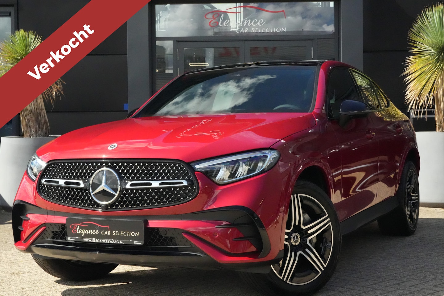 Mercedes-Benz GLC-klasse Coupé - 300e 4MATIC AMG Line Plus 313pk Panoramadak/Stoelverwarming/Camera - AutoWereld.nl