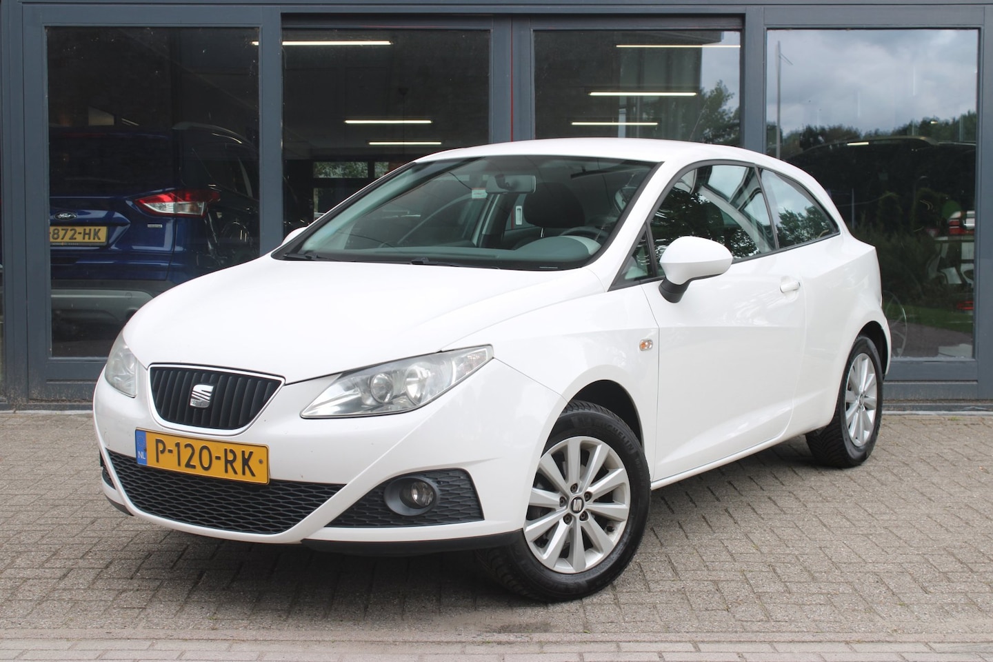 SEAT Ibiza SC - 1.4 COPA | Cruise control | Airco | Telefoonvoorbereiding | All-Season | - AutoWereld.nl