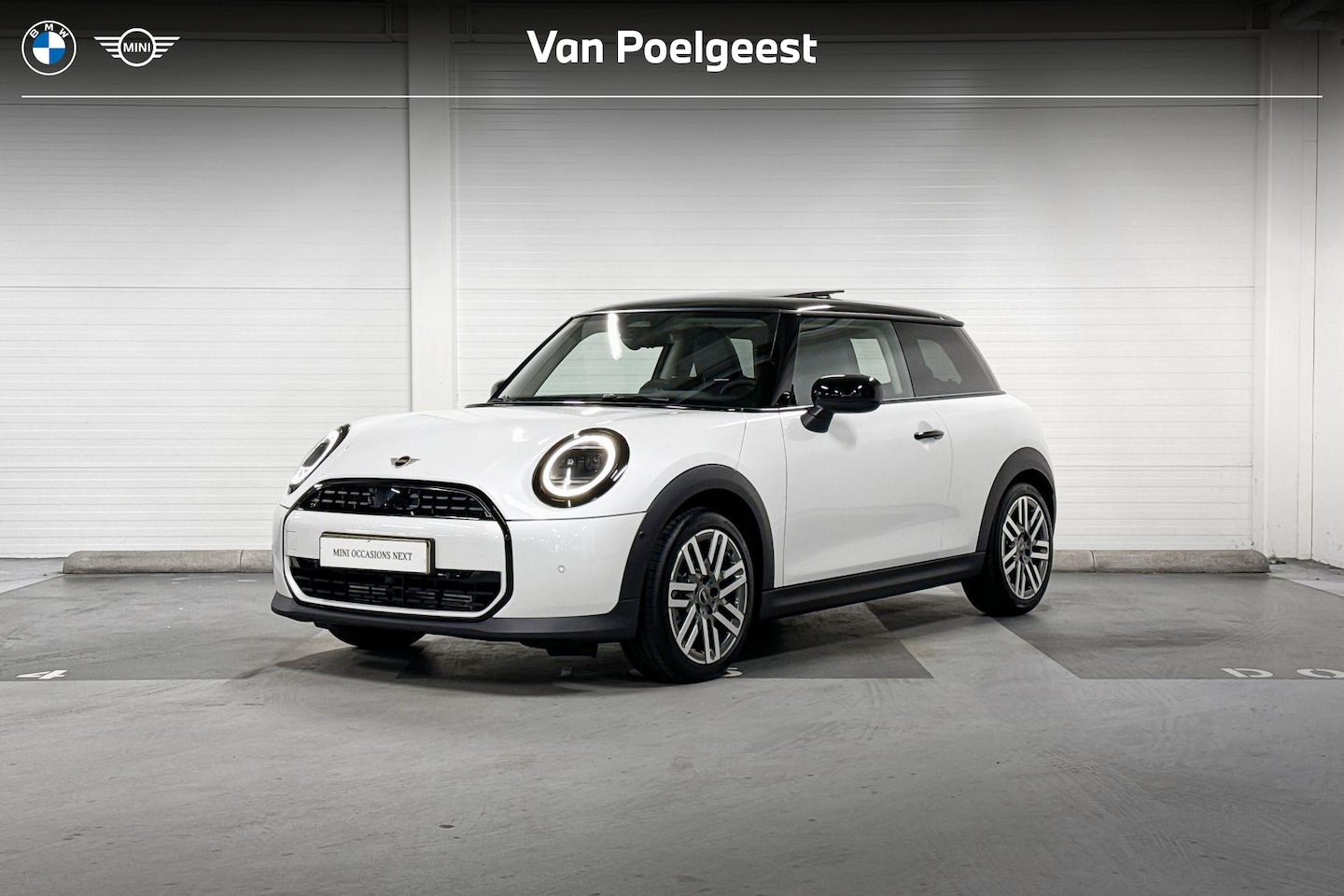 MINI 3-Deurs - Cooper C | Pakket M | Panoramadak | Comfort Access | - AutoWereld.nl
