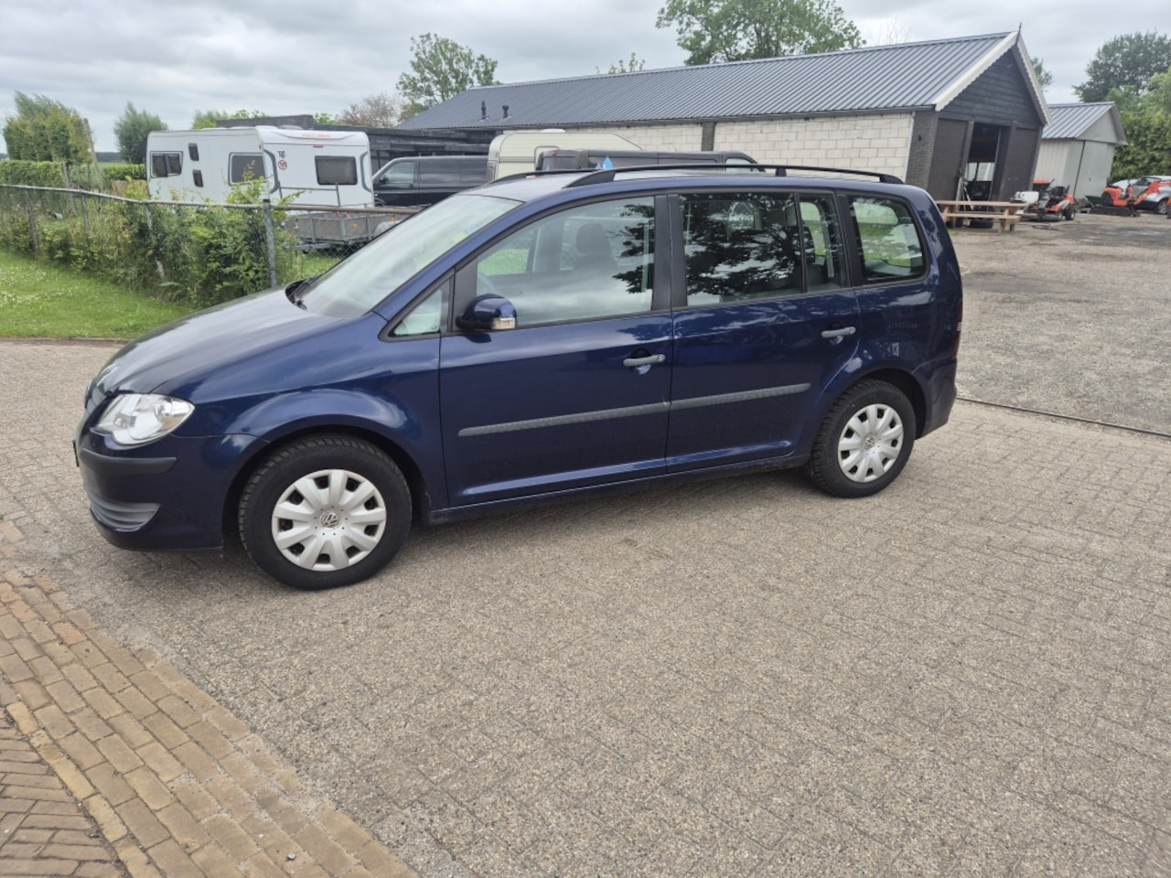 Volkswagen Touran - inruilkoopje zo mee 1.6 Optive - AutoWereld.nl