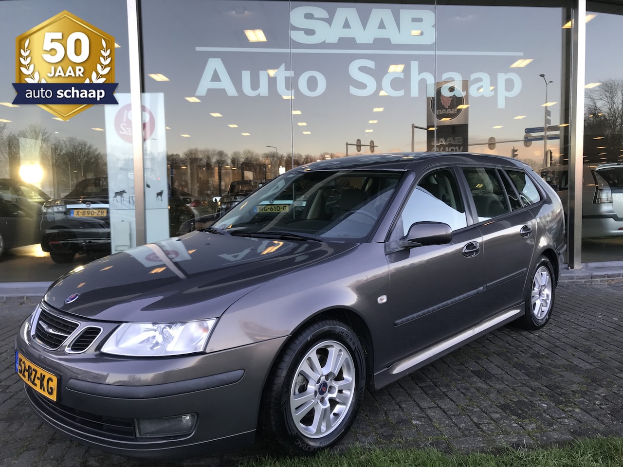 Saab 9-3 - Estate 1.8t Automaat | Rijklaar | Climate control Trekhaak Lichtmetaal LED verlichting - AutoWereld.nl