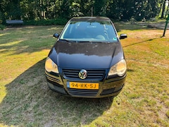 Volkswagen Polo - 1.4-16V Comfortline