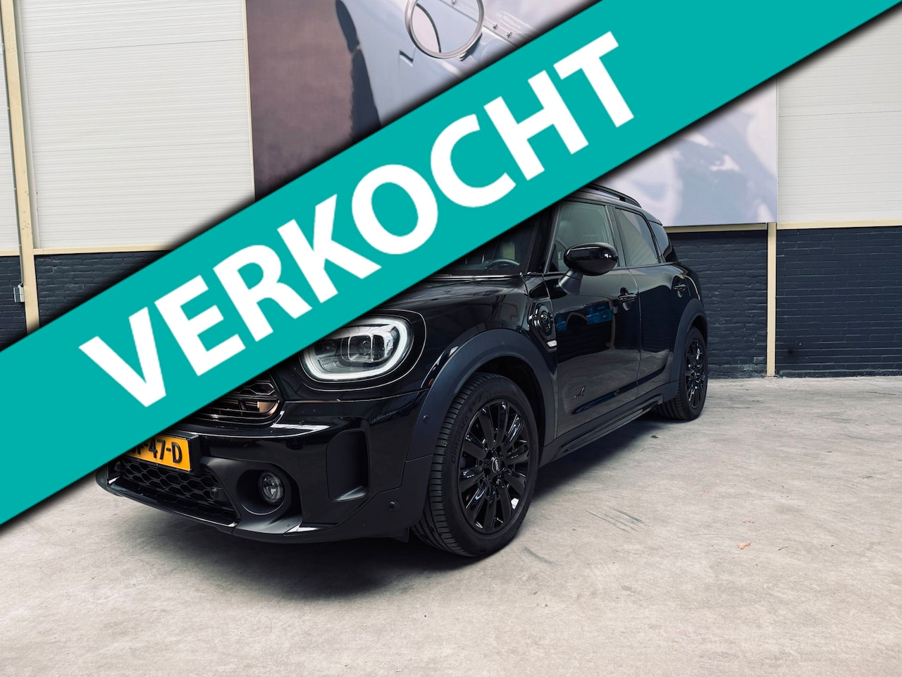 MINI Countryman - Mini 1.5 Cooper S E ALL4|BLACK PACK|PANODAK|LEDER| - AutoWereld.nl