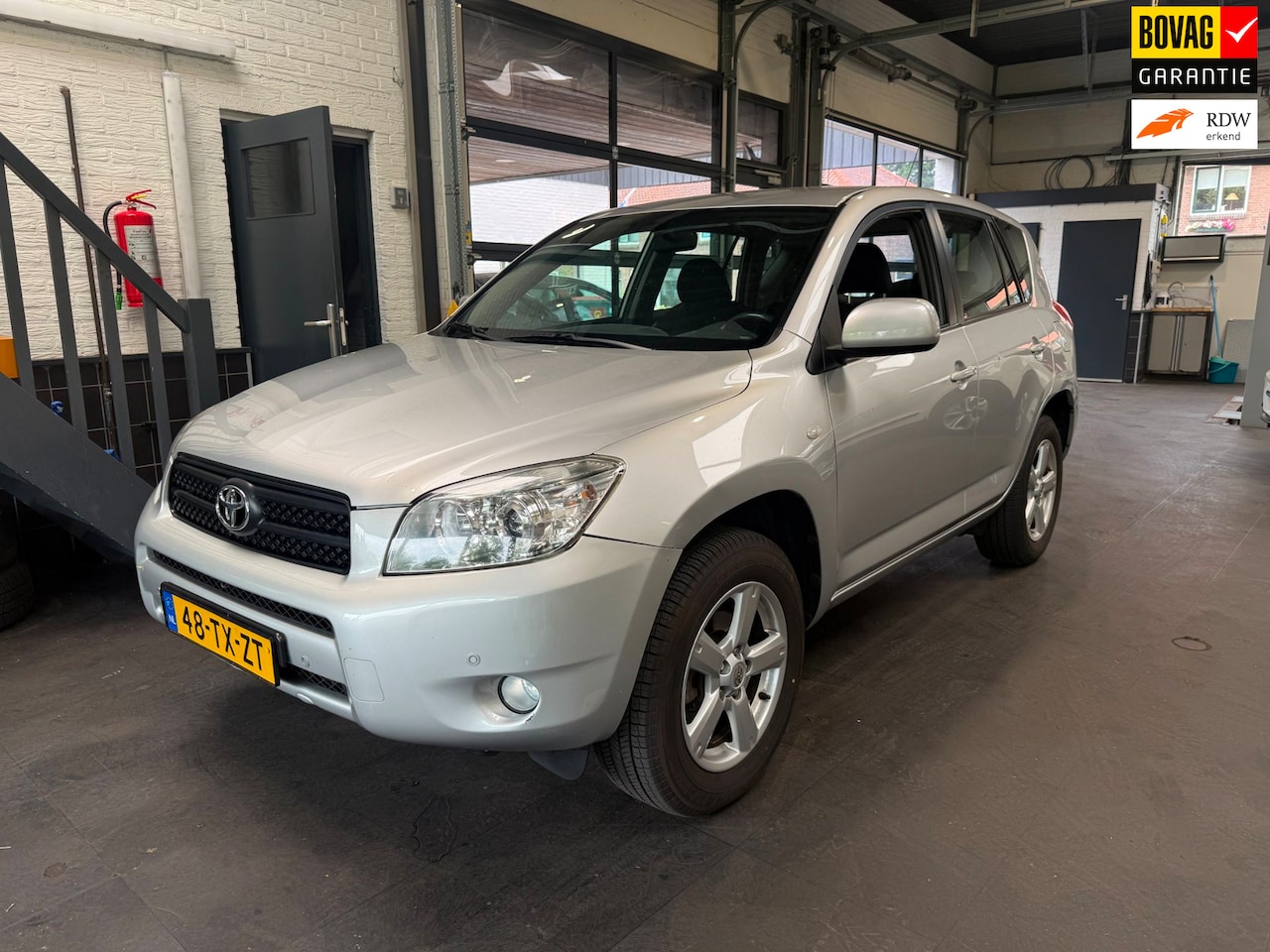 Toyota RAV4 - 2.0 VVTi Linea Sol |In topstaat| - AutoWereld.nl