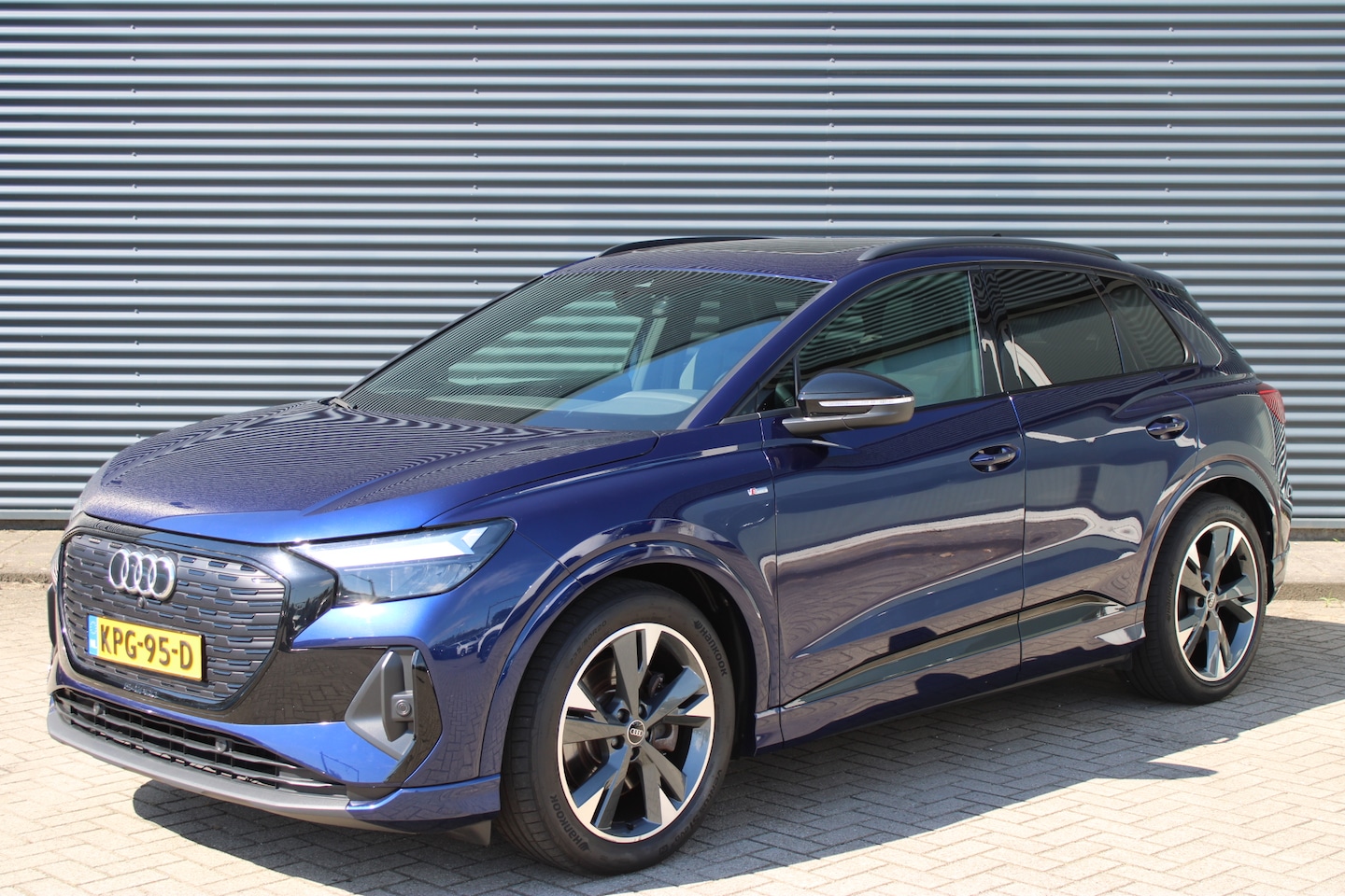 Audi Q4 e-tron - 40 S-Line 77 kWh Panoramadak Adaptive-Cruise Car-Play - AutoWereld.nl