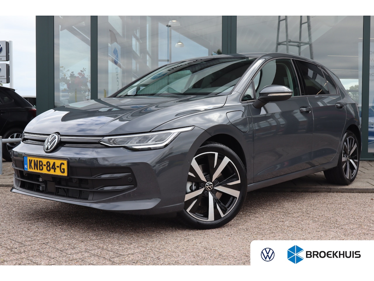 Volkswagen Golf - 1.5 eHybrid Life Edition 204PK | Achteruitrijcamera | Apple Carplay/Android Auto|telefooni - AutoWereld.nl