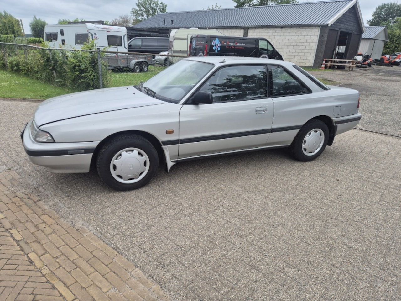 Mazda 626 - schuurvondst 2.0-12V GLX - AutoWereld.nl