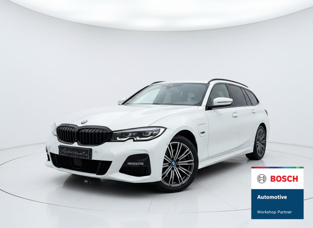 BMW 3-serie Touring - 320e M SPORT - AutoWereld.nl