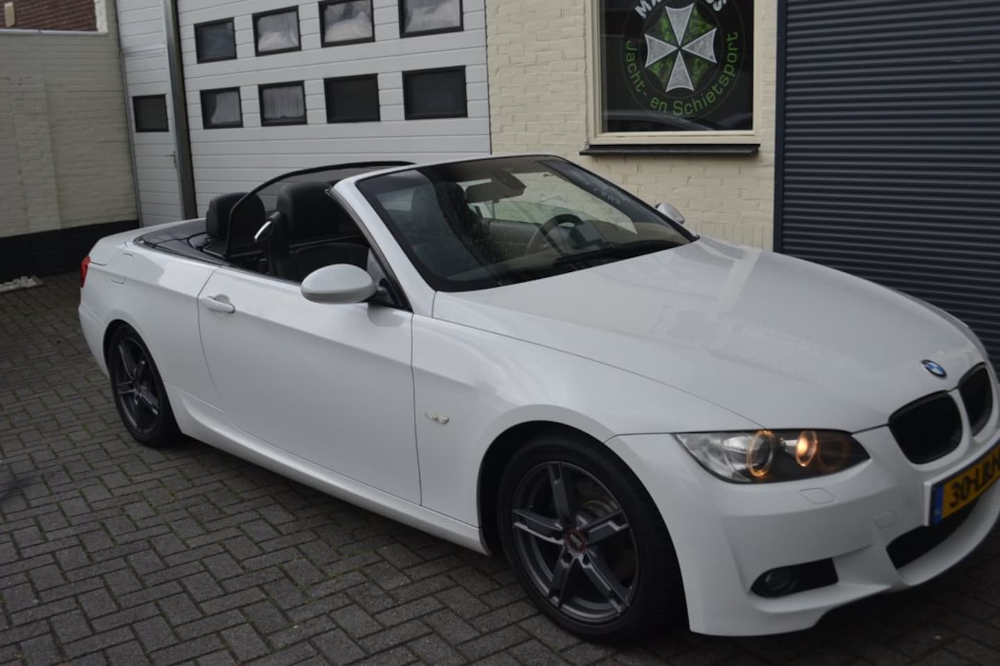 BMW 3-serie Cabrio - 320i Cario M3/ Shadowline uitgevoerd - AutoWereld.nl