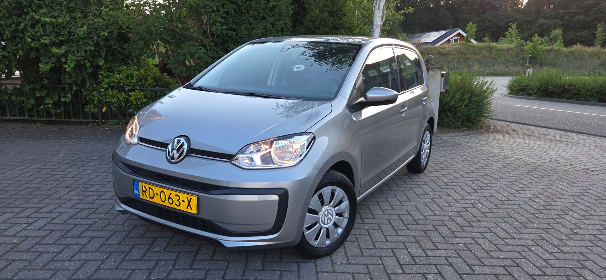 Volkswagen Up! - 1.0 BMT move up! 1.0 BMT move up! - AutoWereld.nl