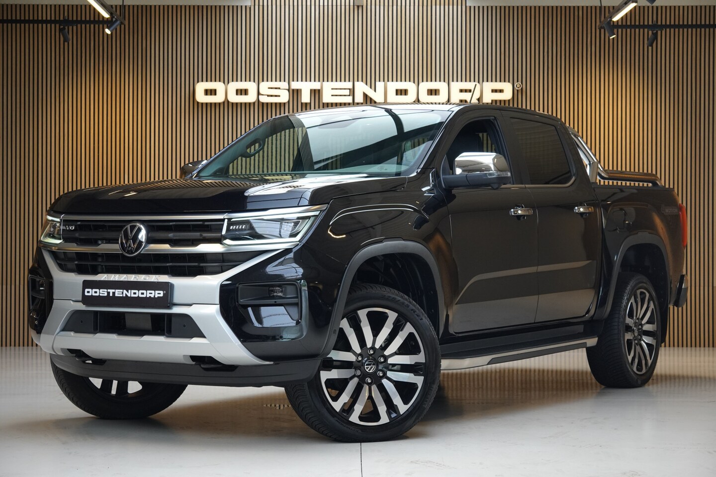 Volkswagen Amarok - 3.0TDI/240pk 4Motion Plus Cab Aventura (2 persoons/ grijs kenteken)|2024|Leer|Trekhaak|360 - AutoWereld.nl