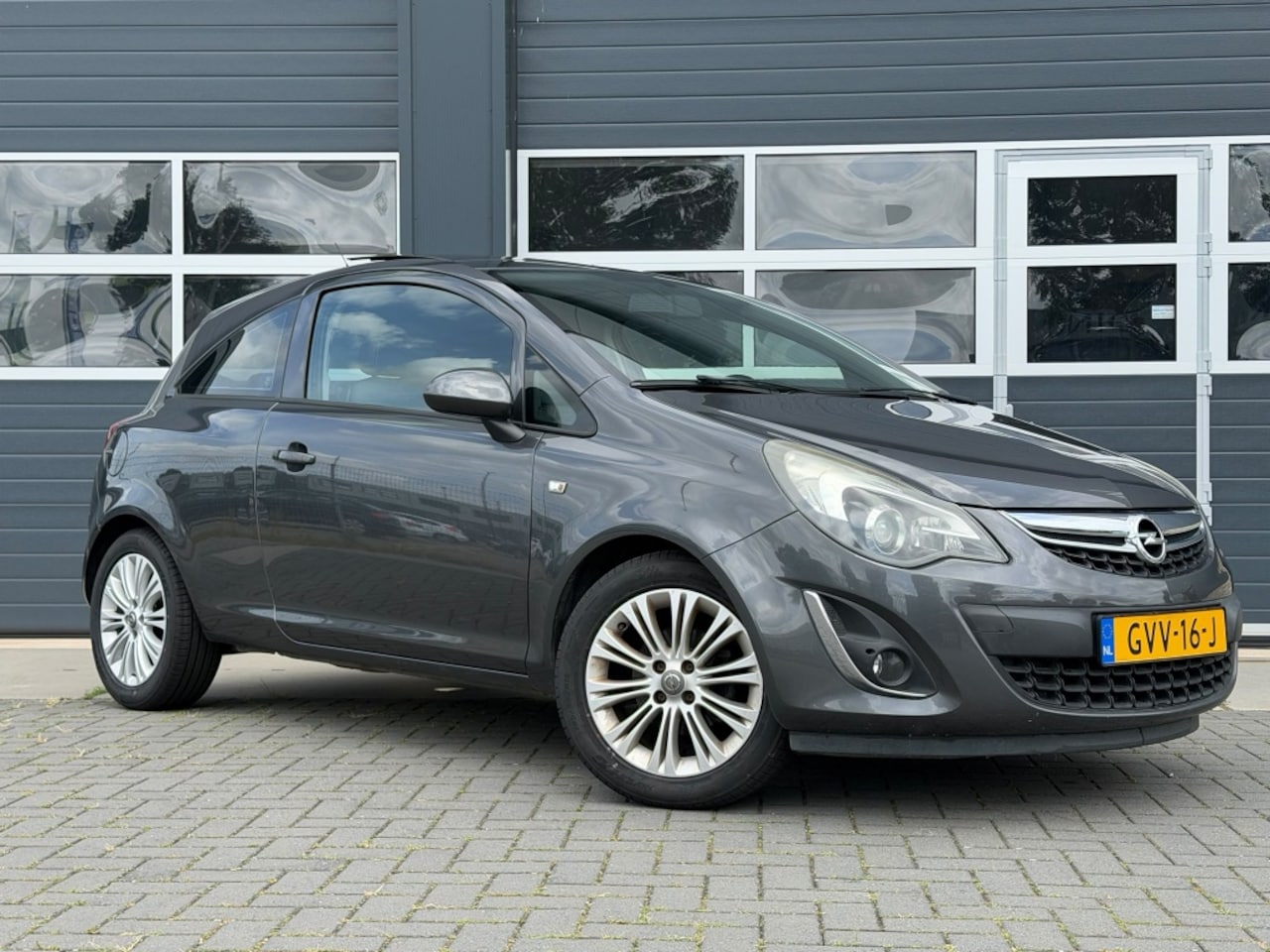 Opel Corsa - FULL OPTIONS Panno 1.4-16V - AutoWereld.nl