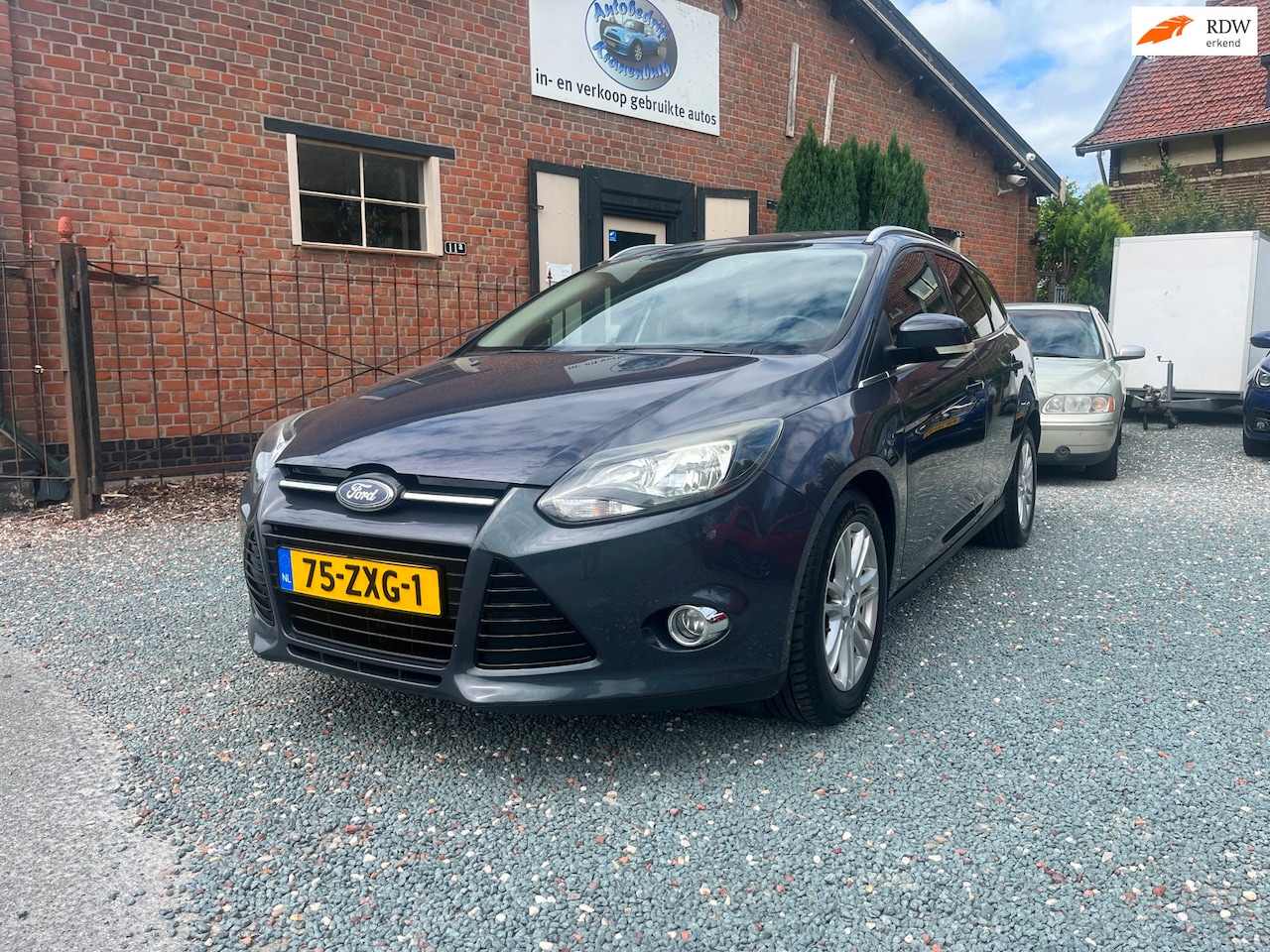 Ford Focus Wagon - 1.0 EcoBoost Titanium 1.0 EcoBoost Titanium ( Climate controle + Navigatie + Parkeersensoren ) - AutoWereld.nl