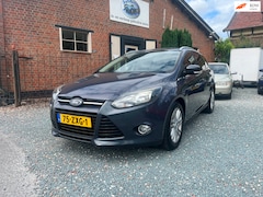 Ford Focus Wagon - 1.0 EcoBoost Titanium ( Climate controle + Navigatie + Parkeersensoren )
