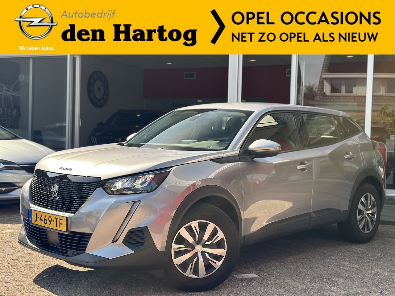 Peugeot 2008 - 1.2 Turbo 101PK Active Navigatie/Tel/Parkeerhulp. - AutoWereld.nl