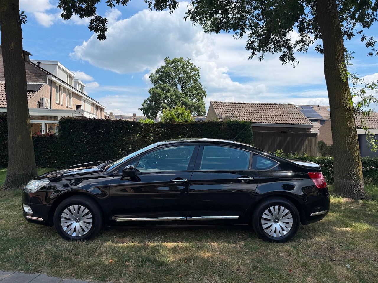 Citroën C5 - 2.0 16V Comfort AUTOMAAT EERSTE EIGENAAR DEALER ONDERHOUDEN RIJD ZEER GOED - AutoWereld.nl