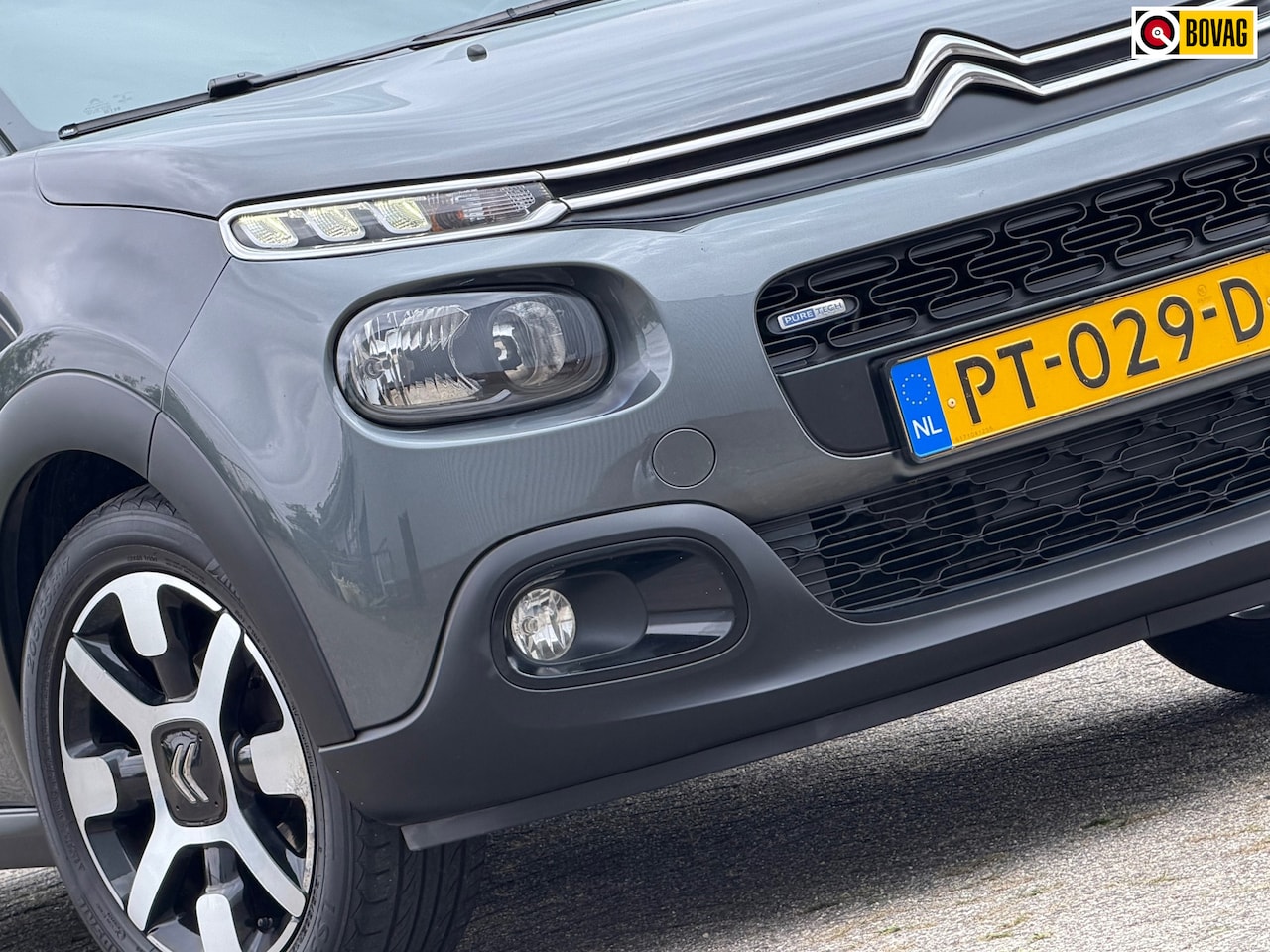 Citroën C3 - 1.2 PureTech Shine - Gris Shark - Camera/Carplay/Cruise - AutoWereld.nl