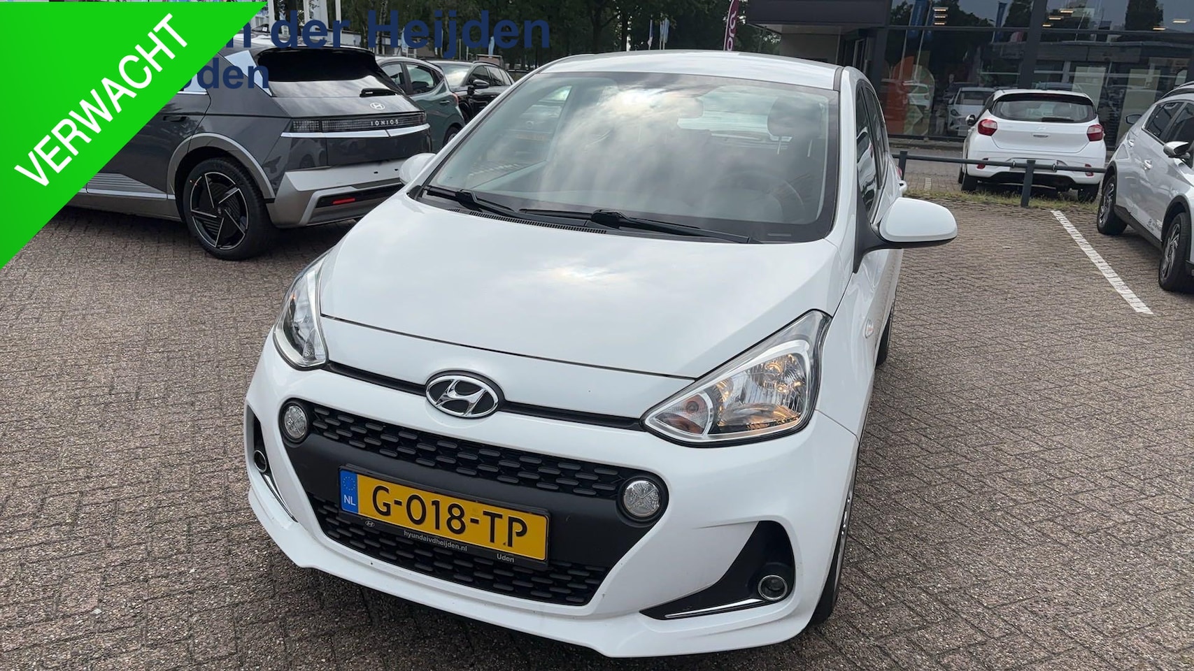 Hyundai i10 - 1.0i Comfort Navigatie | Apple Car Play & Android Auto | Parkeersensoren - AutoWereld.nl